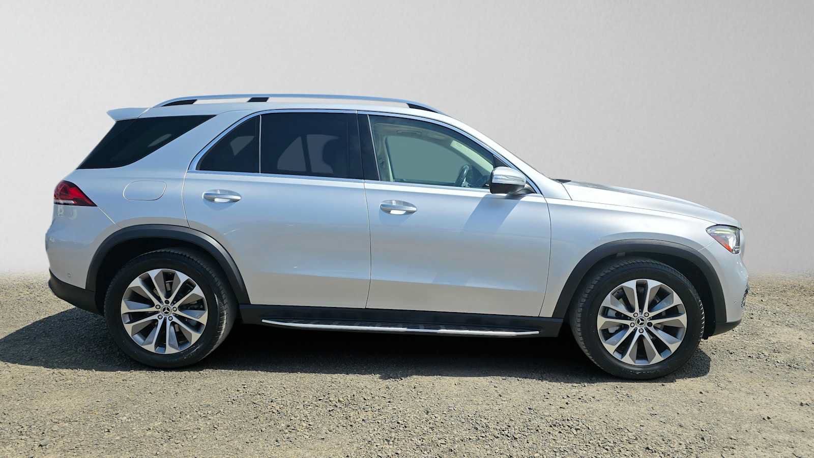 Certified 2020 Mercedes-Benz GLE 350 w/ Premium Package image 2