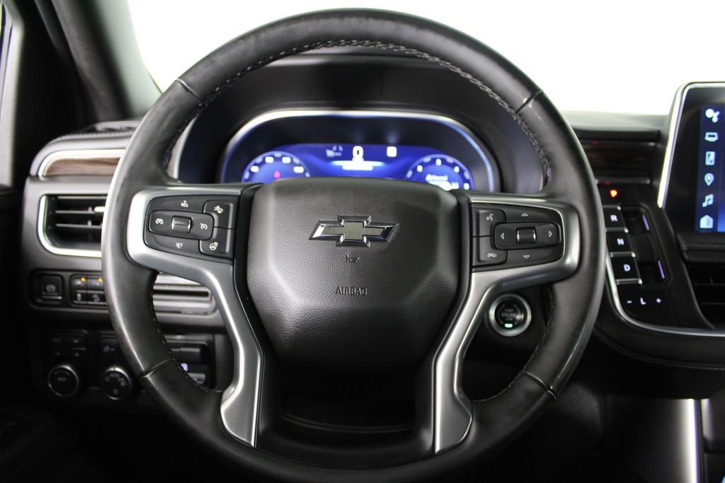 Used 2023 Chevrolet Suburban Z71 w/ Luxury Package image 7