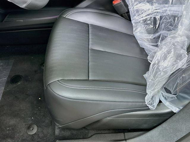 New 2027 Cadillac Lyriq Premium Luxury w/ LPO, Floor Liner Package AWD/4WD image 22