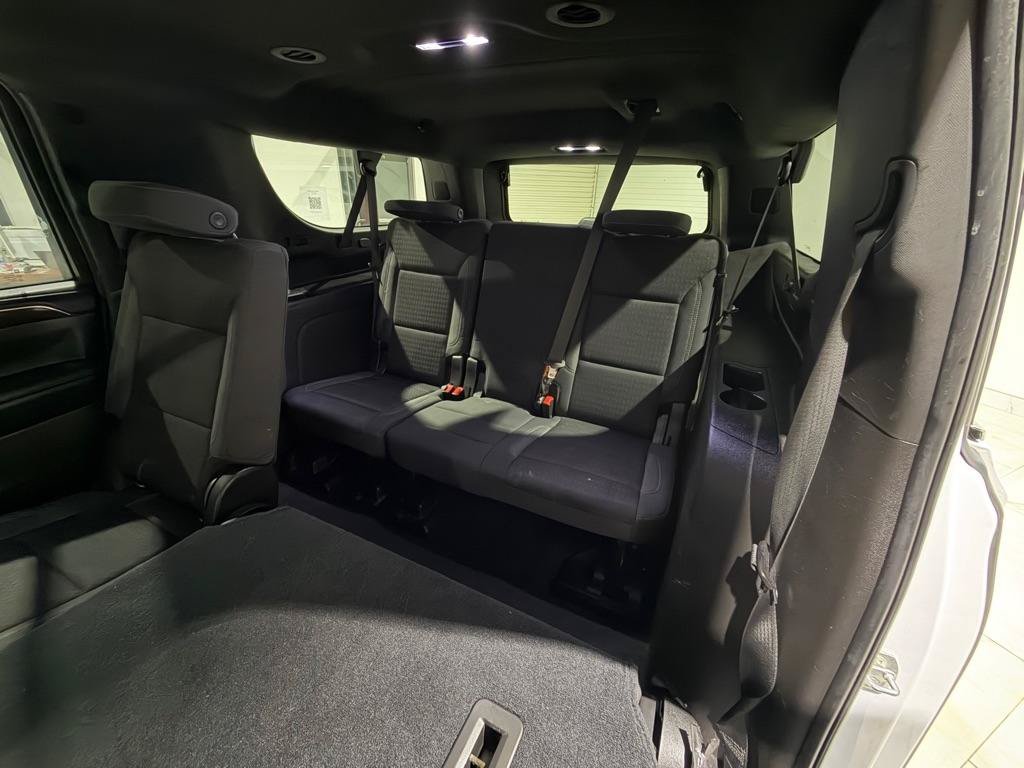 Used 2021 GMC Yukon XL SLE w/ Gmc Pro Safety Plus Package AWD/4WD image 18