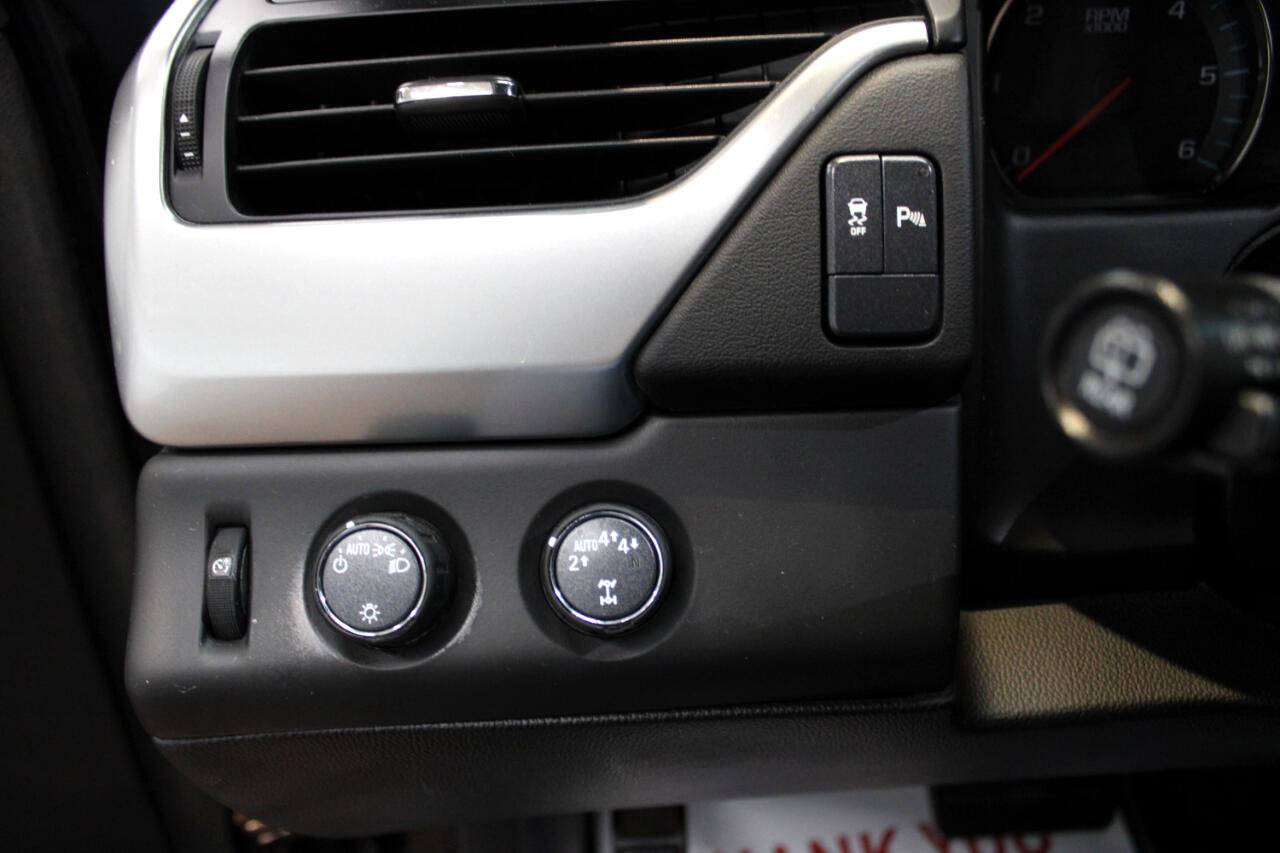 Used 2020 Chevrolet Tahoe 4WD w/ Remote Keyless Entry Package image 16