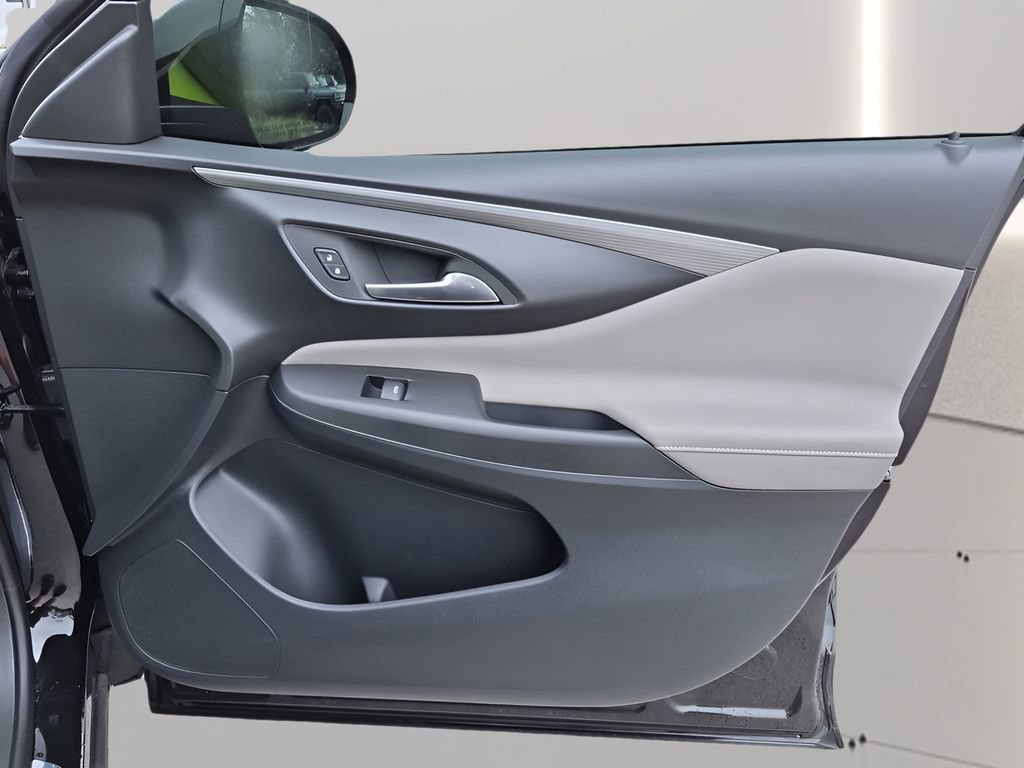 New 2026 Buick Envista Sport Touring FWD image 38
