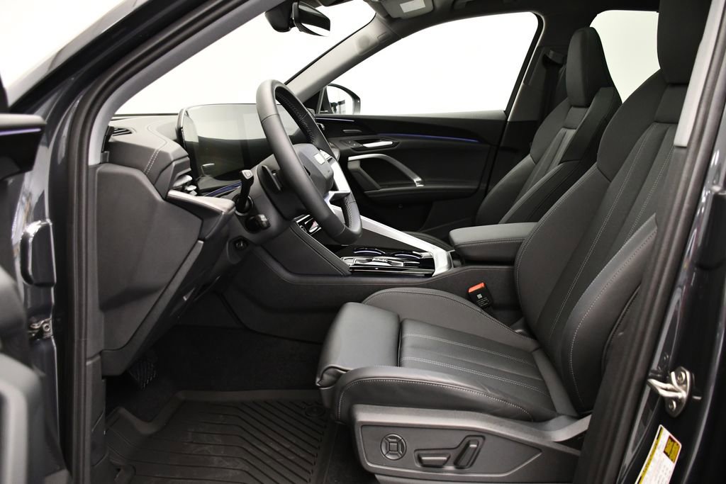 Used 2025 Audi Q5 Premium Plus w/ Premium Plus AWD/4WD image 36