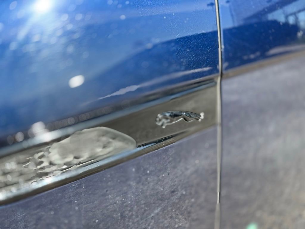 Certified 2024 Jaguar XF R-Dynamic SE image 10