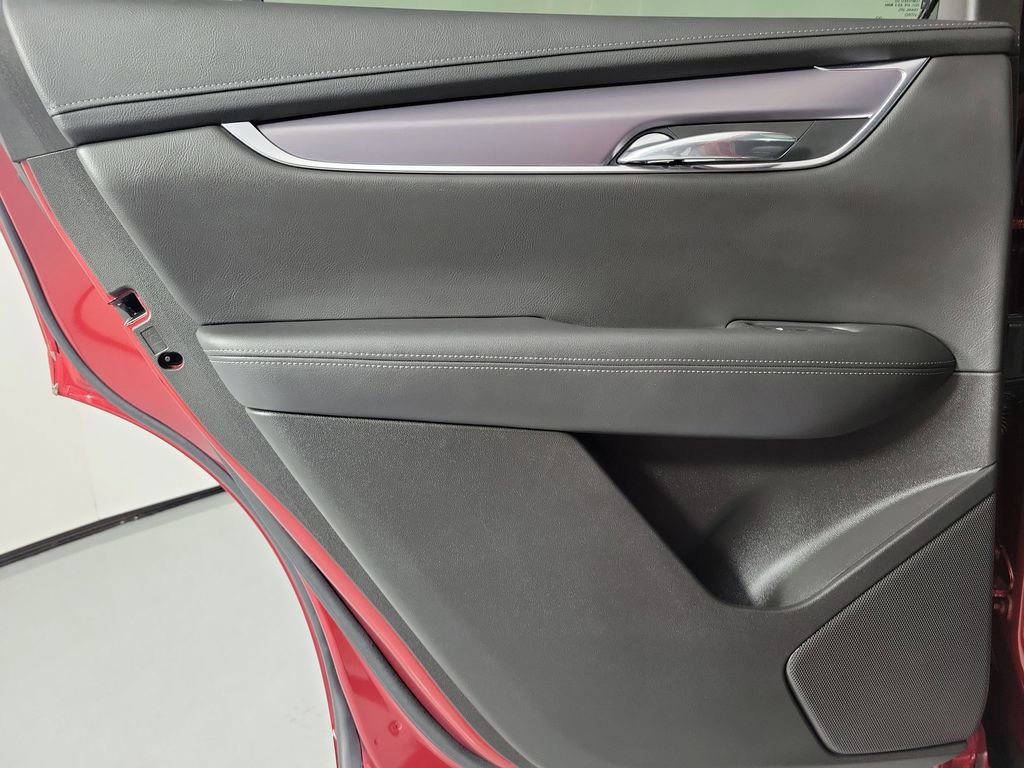 Used 2022 Cadillac XT6 Luxury FWD image 12