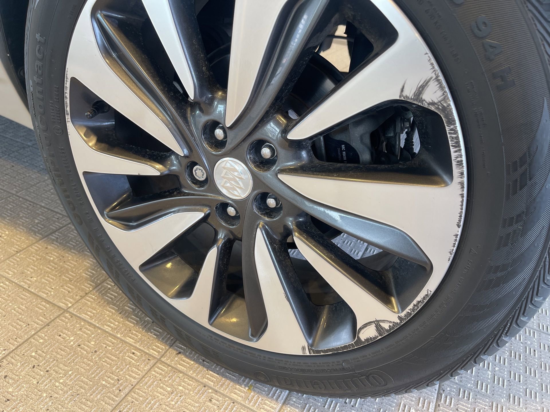 Used 2017 Buick Encore Essence image 20