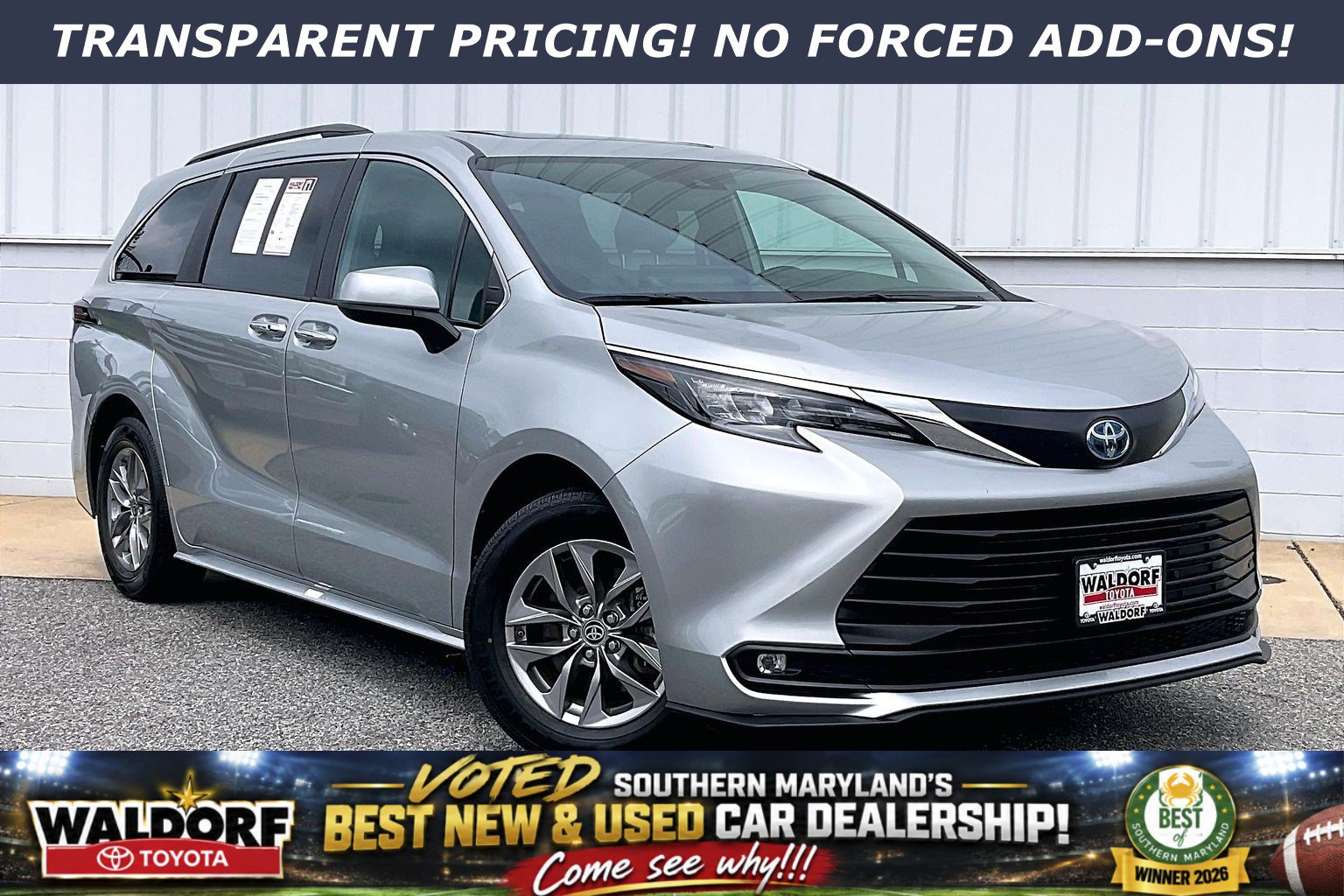 Used 2025 Toyota Sienna XLE FWD image 1