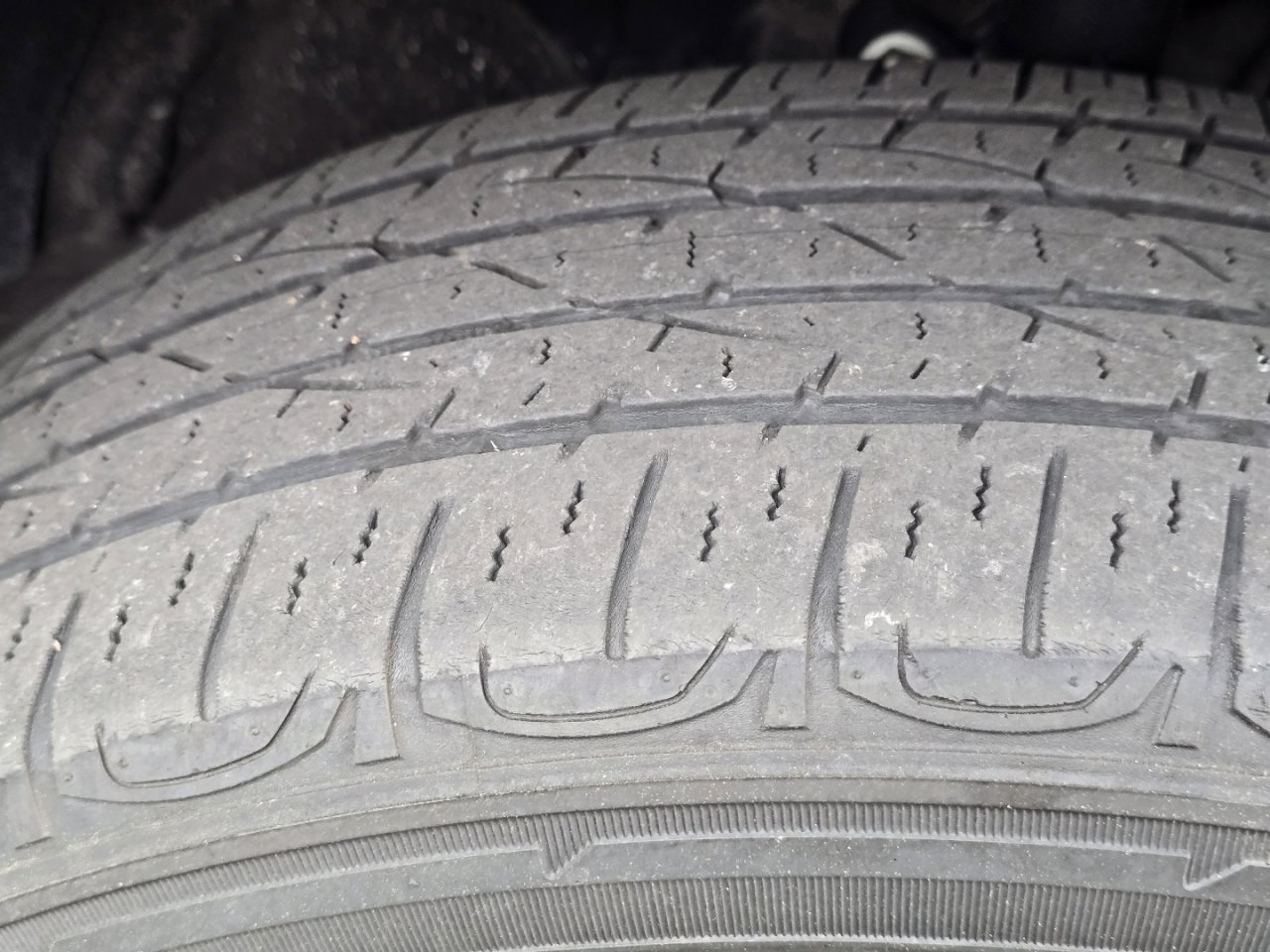 Used 2024 Toyota RAV4 LE image 11