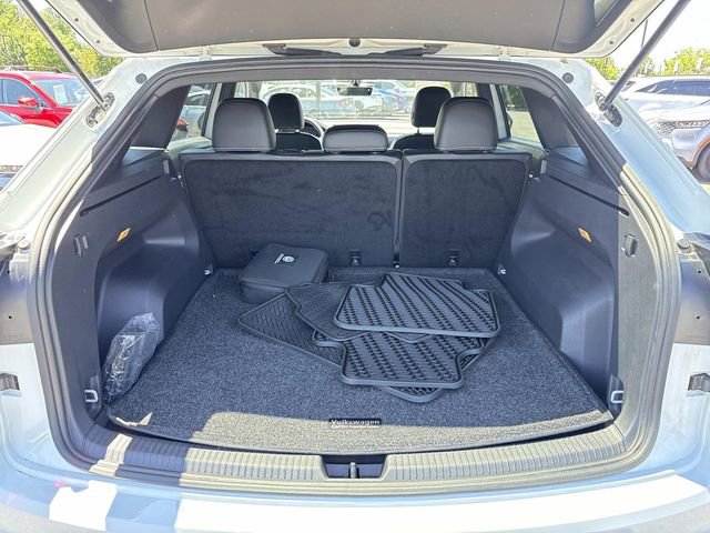 Used 2022 Volkswagen Atlas Cross Sport SE AWD/4WD image 12