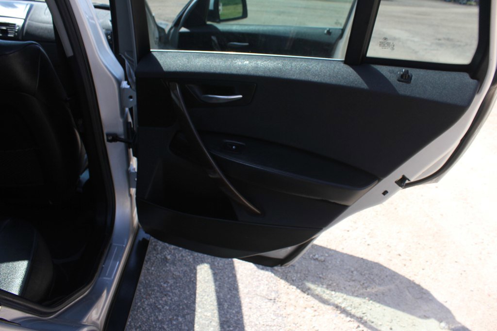 Used 2006 BMW X3 3.0i AWD/4WD image 34