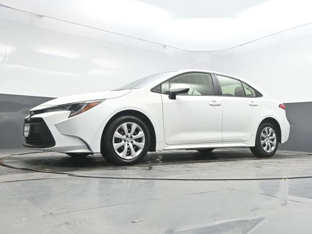 Used 2023 Toyota Corolla LE w/ Carpet Mat Package (TMS) FWD image 36