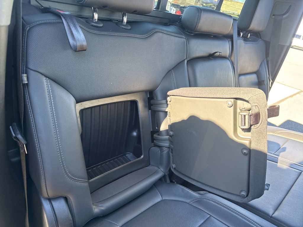 Used 2020 GMC Sierra 1500 SLT w/ SLT Premium Plus Package image 16