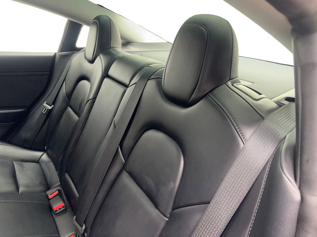 Used 2023 Tesla Model 3 Standard Range image 32