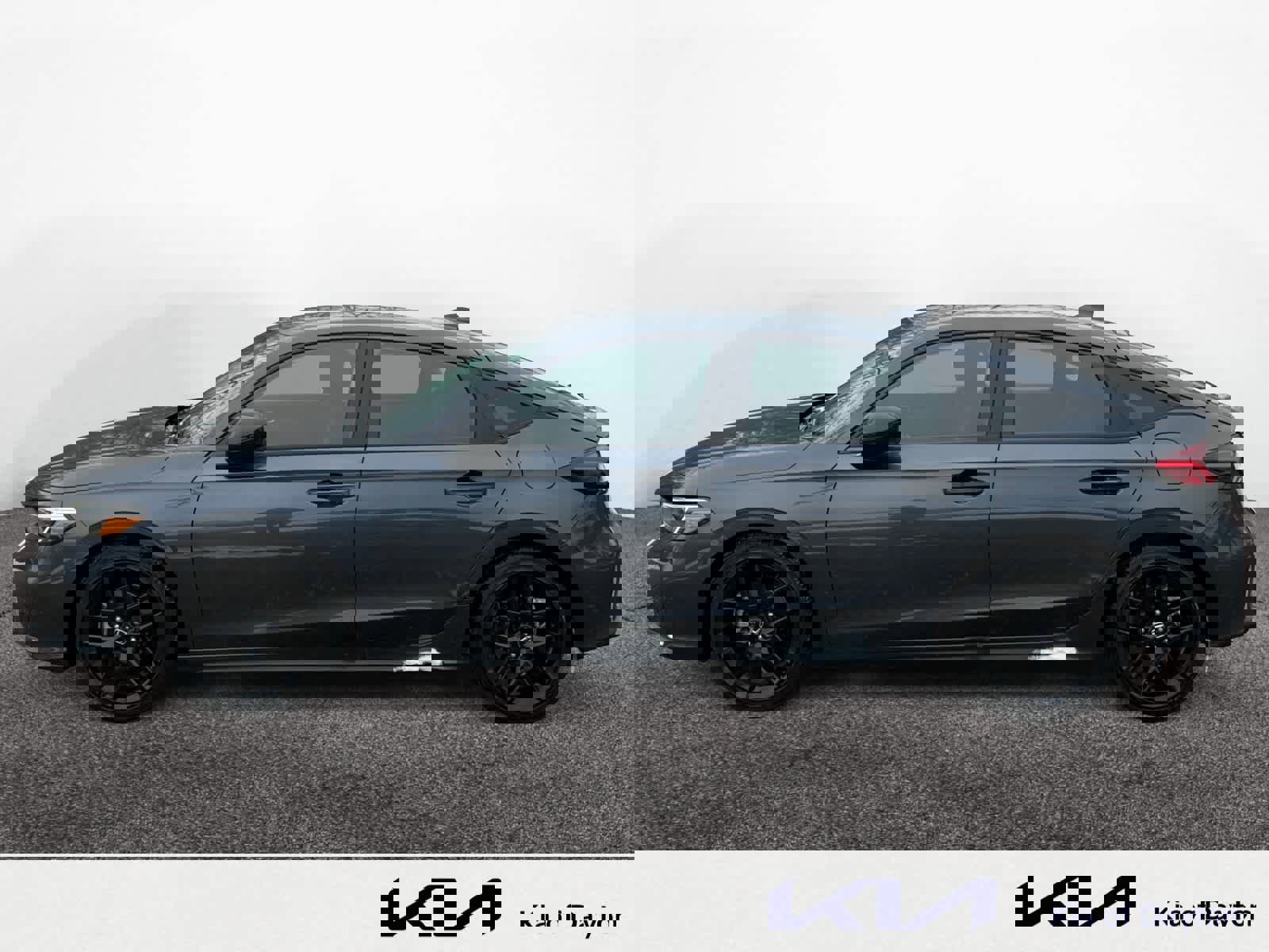 Used 2025 Honda Civic Sport image 2