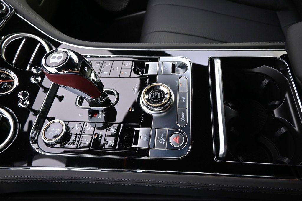 Used 2024 Bentley Continental GT image 38
