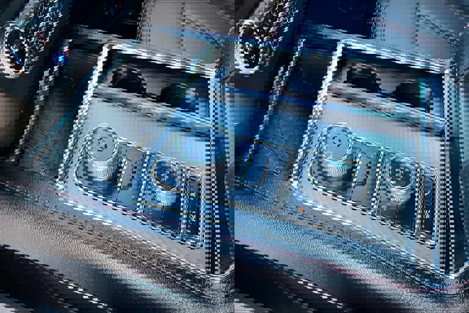 Used 2021 Ford Expedition Limited image 16