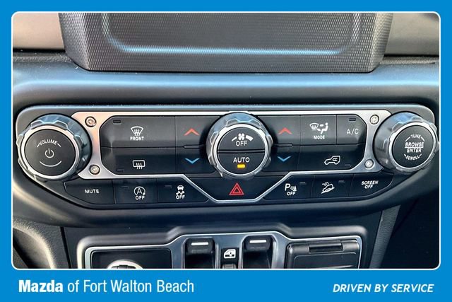 Used 2020 Jeep Wrangler Unlimited Sport image 23