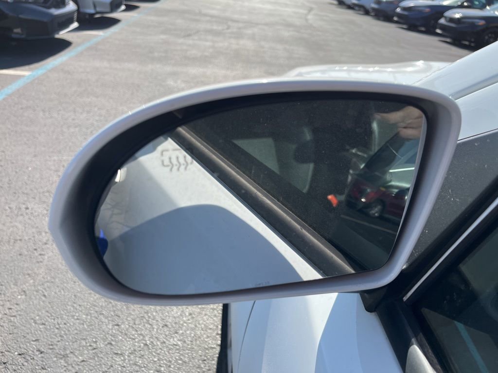 Used 2015 Jeep Compass Latitude image 15