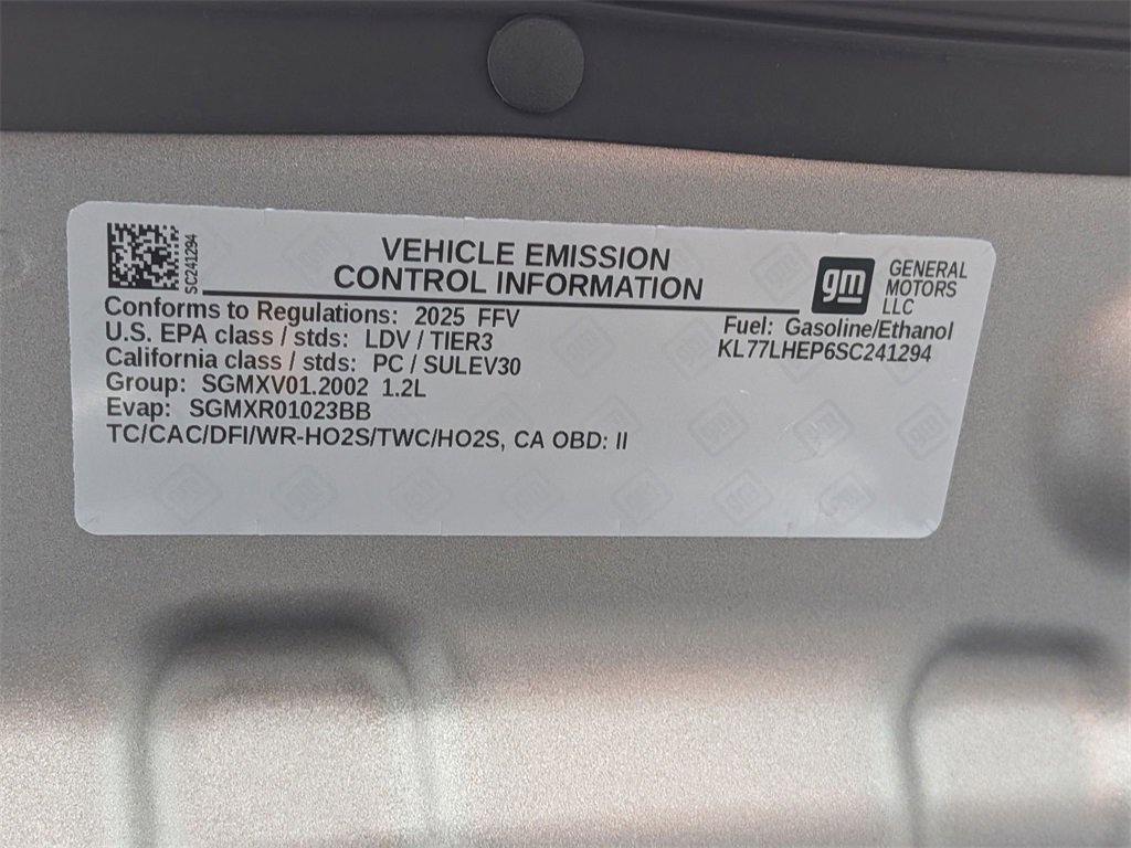 Used 2025 Chevrolet Trax LT w/ LT Convenience Package image 36