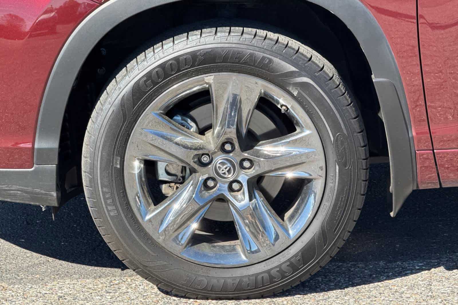 Used 2019 Toyota Highlander Limited Platinum AWD/4WD image 31