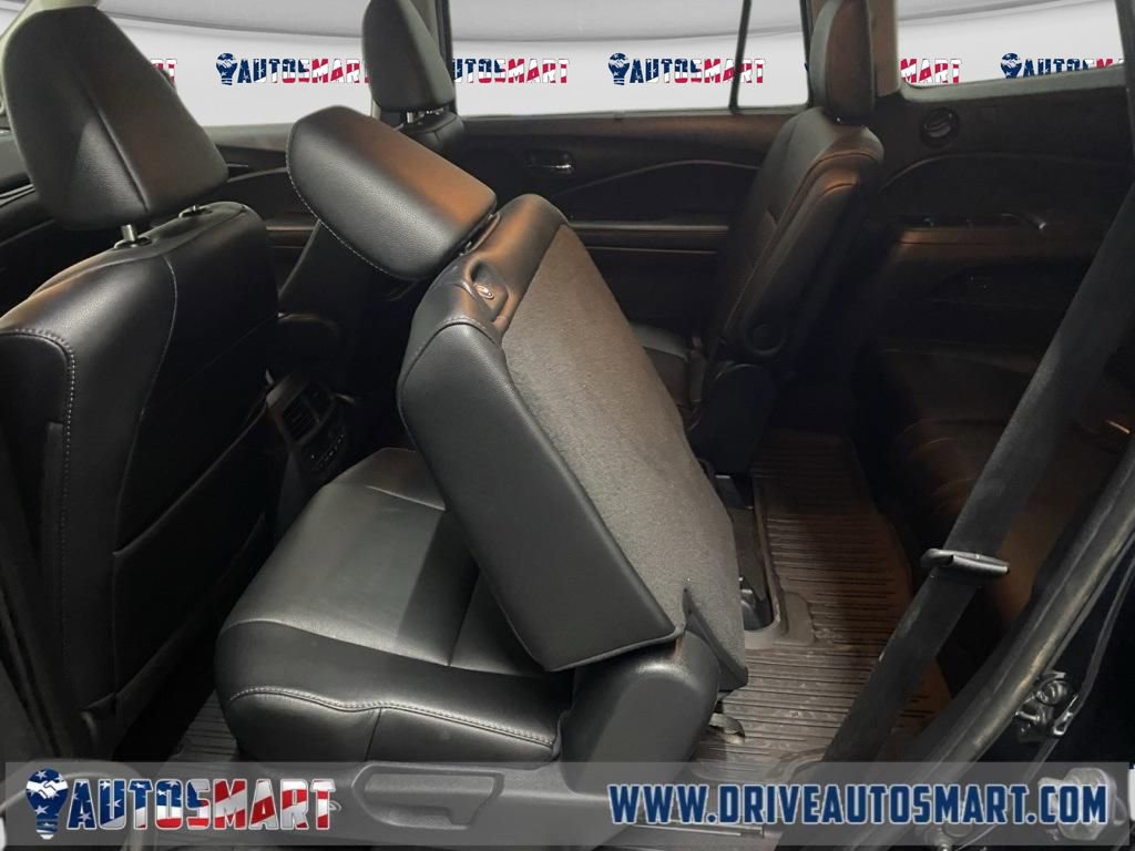 Used 2021 Honda Pilot Touring image 13