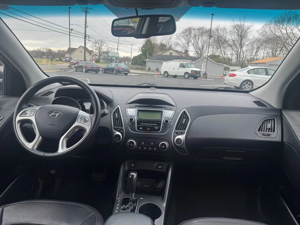 Used 2013 Hyundai Tucson GLS image 9