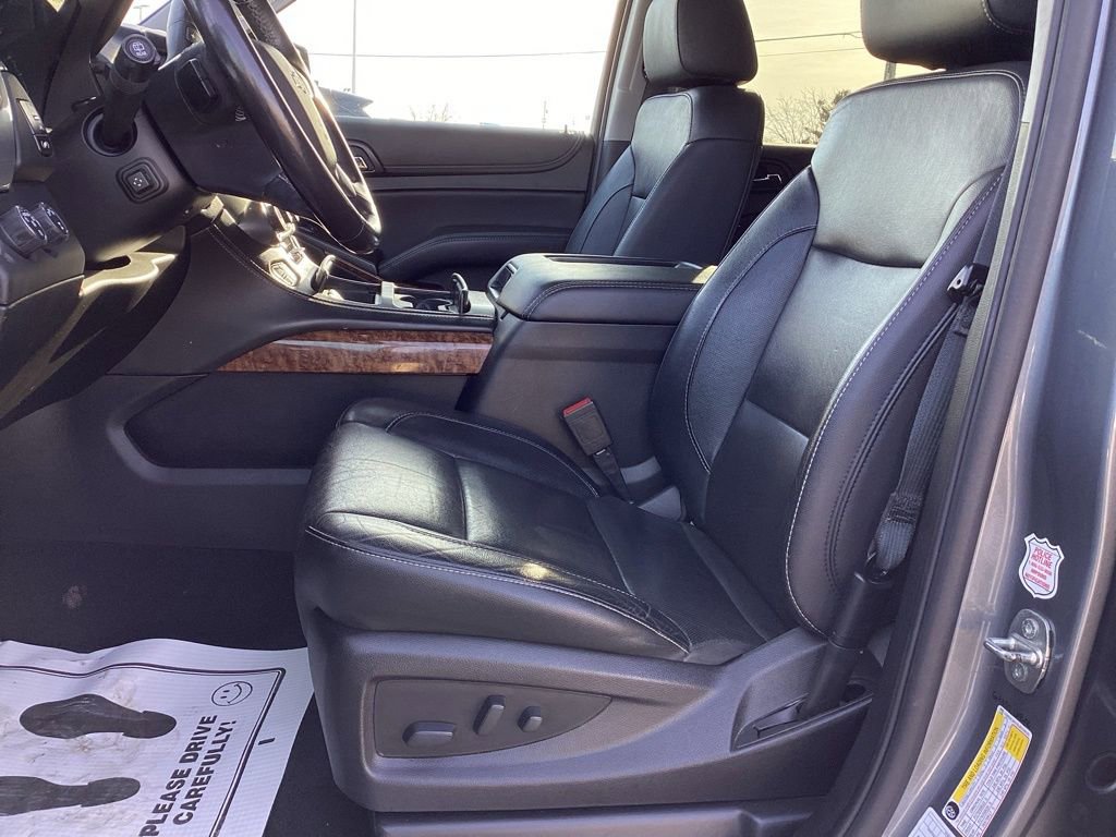 Used 2020 Chevrolet Suburban Premier image 18
