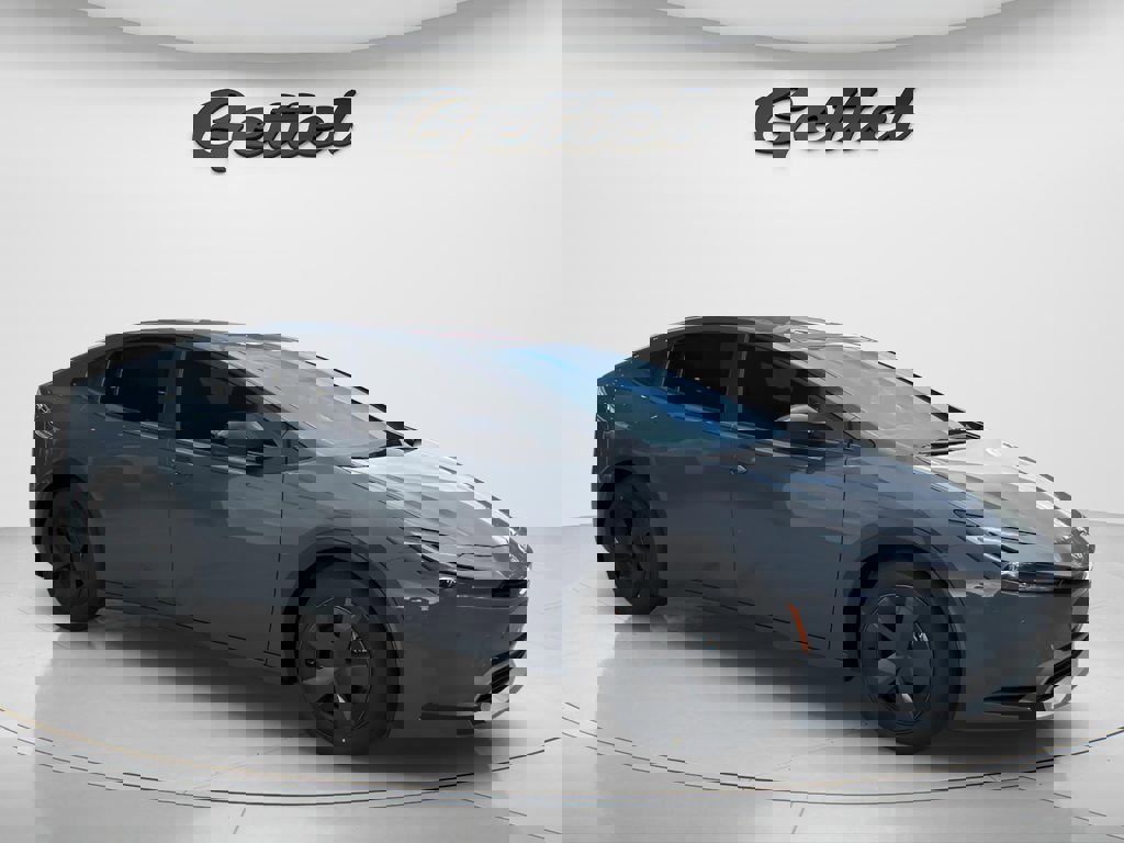 New 2026 Toyota Prius Plug-In Hybrid image 2