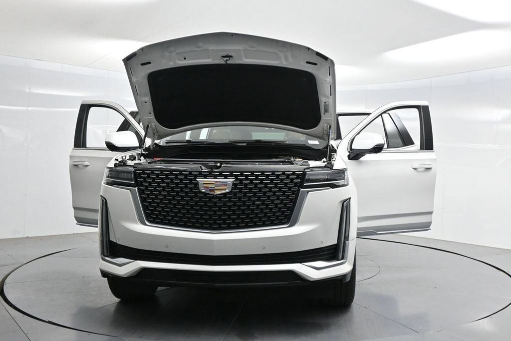 Used 2022 Cadillac Escalade Premium Luxury AWD/4WD image 52