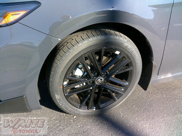 New 2025 Toyota Camry SE image 9