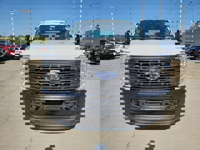 New 2026 Ford F250 XL image 3