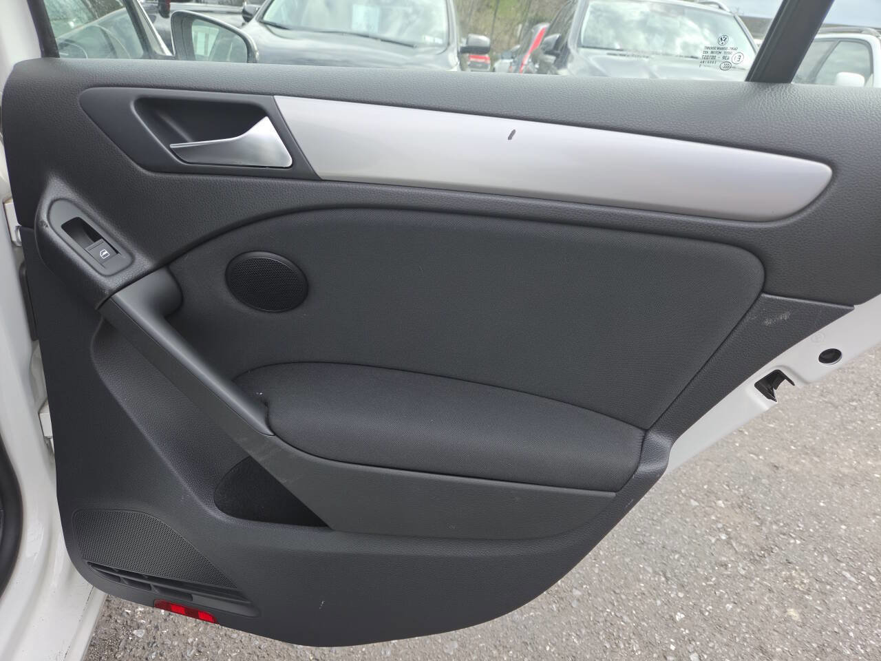 Used 2013 Volkswagen Golf TDI image 29