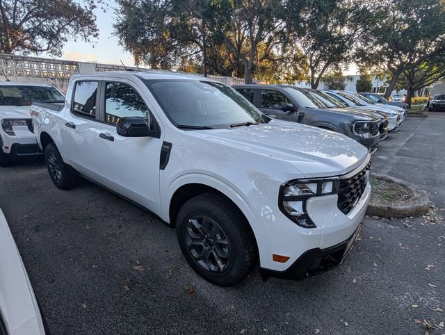 New 2025 Ford Maverick XLT w/ XLT Luxury Package AWD/4WD image 2