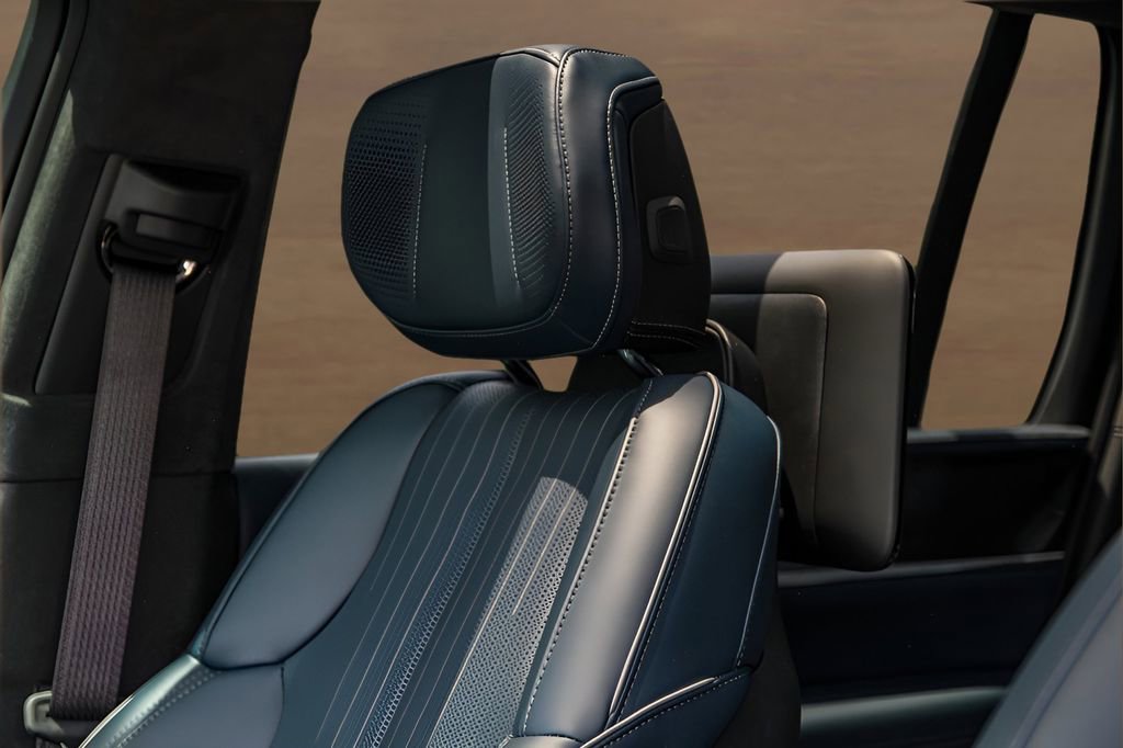 New 2025 Cadillac Escalade IQ Sport 2 image 11