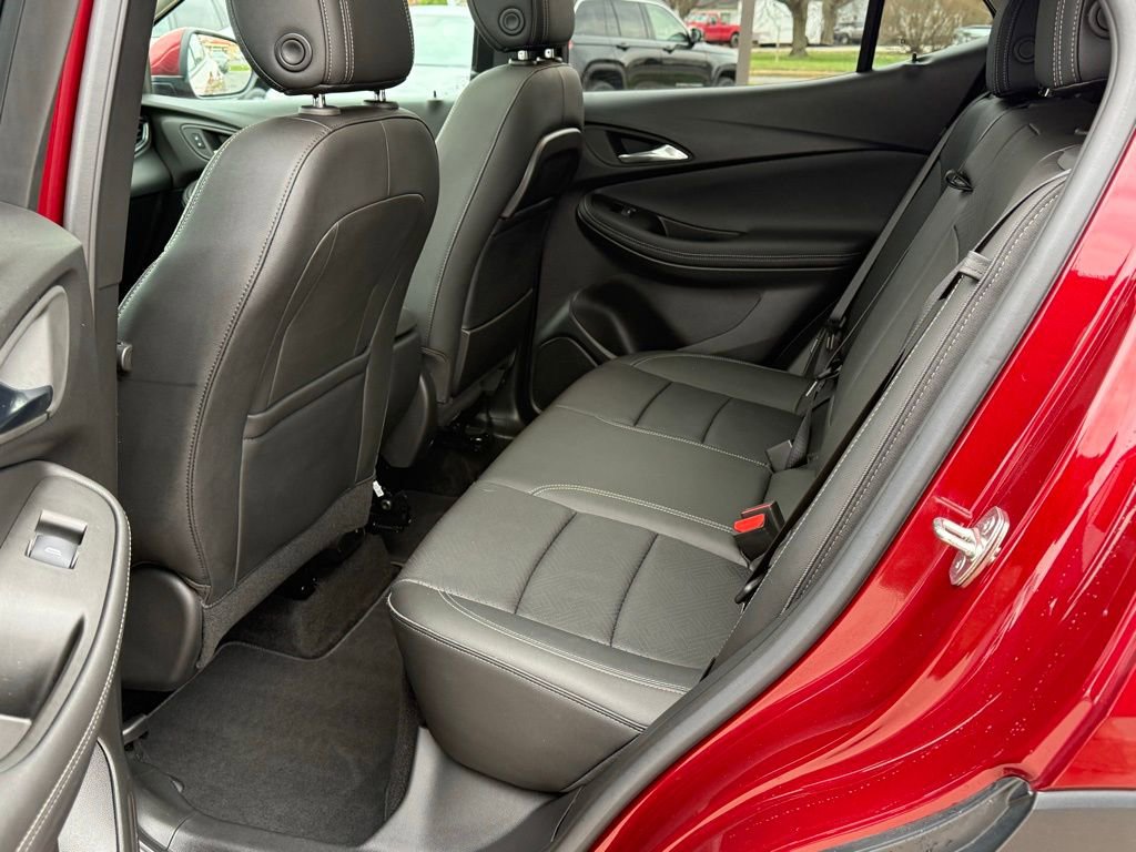 Used 2023 Buick Encore GX Essence w/ Experience Buick Package image 19