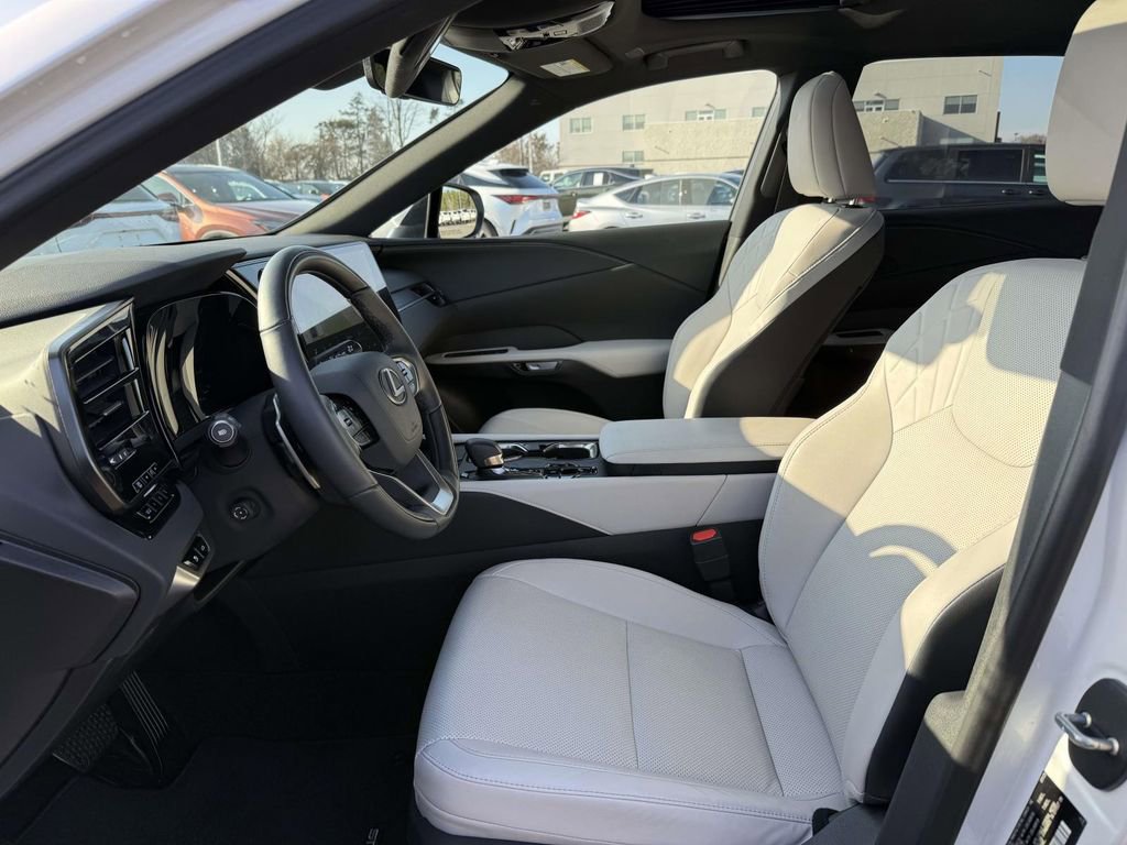 Used 2025 Lexus RX 350 Premium image 13
