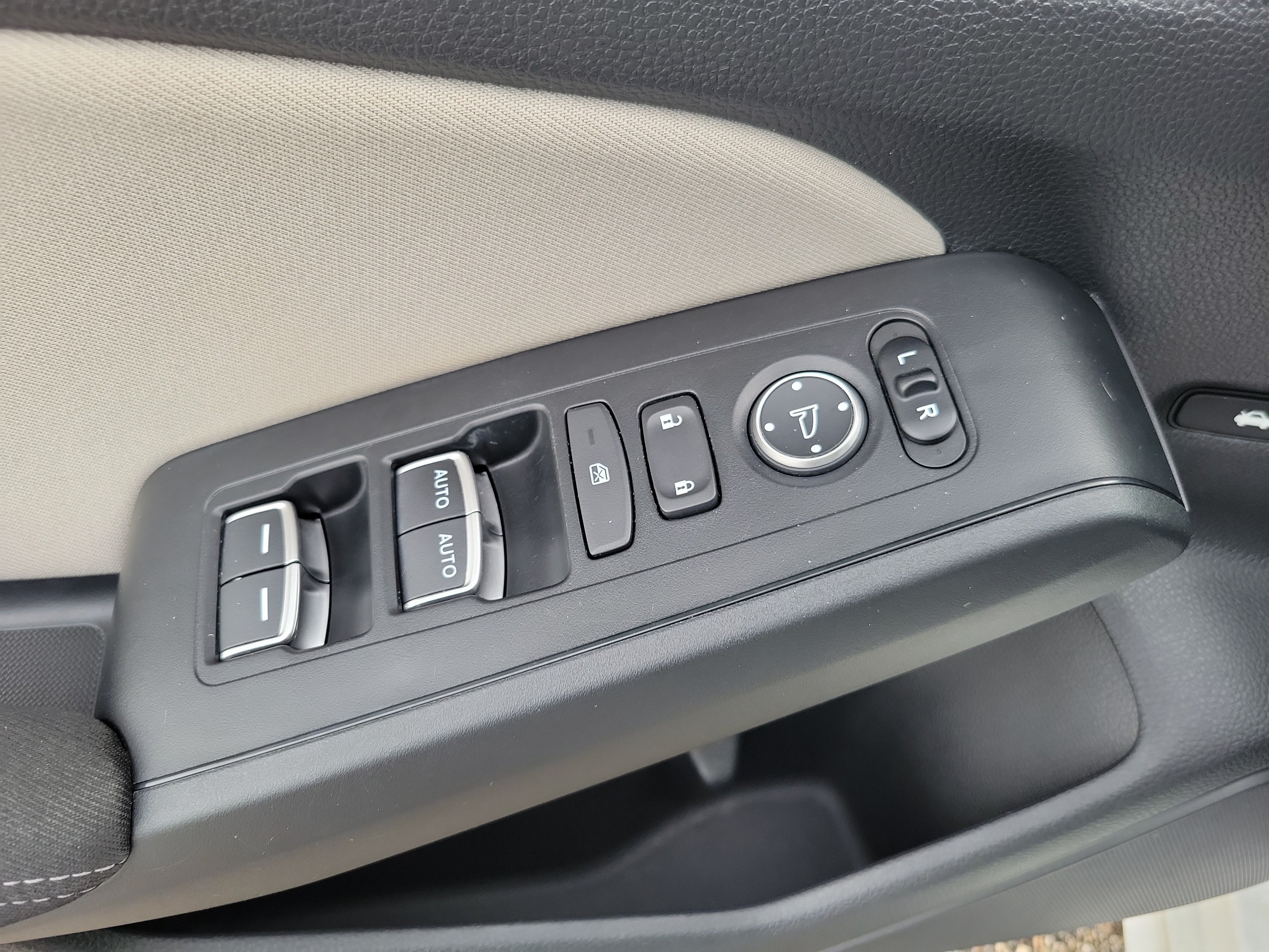 Used 2022 Honda Civic EX image 35