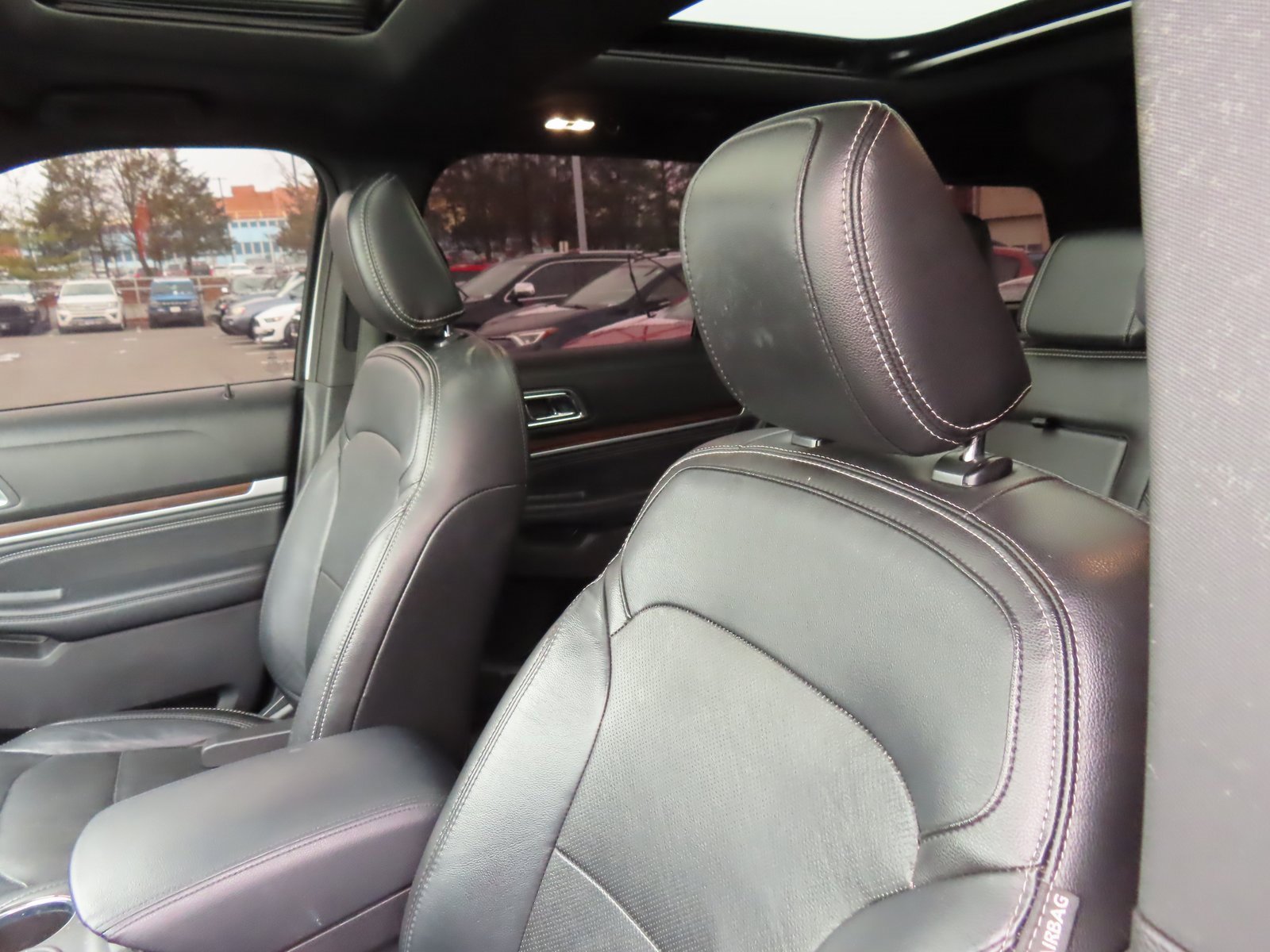 Used 2018 Ford Explorer Limited w/ Equipment Group 301A image 23