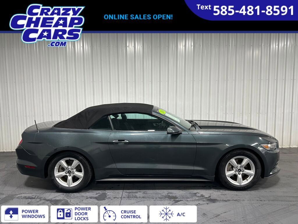 Used 2016 Ford Mustang Convertible image 1