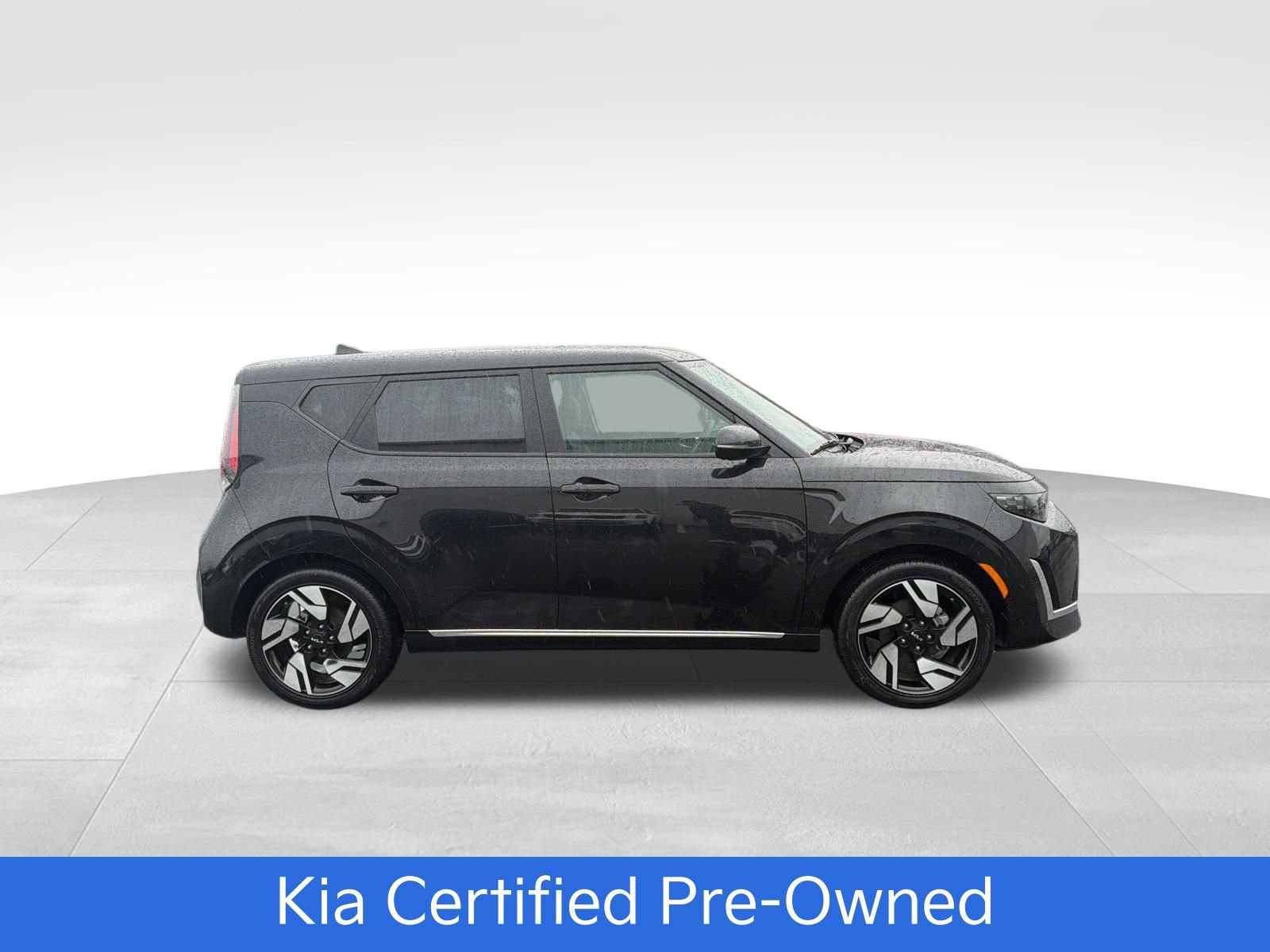 Certified 2025 Kia Soul GT-Line image 4