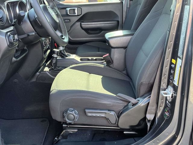 Used 2023 Jeep Gladiator Sport AWD/4WD image 13