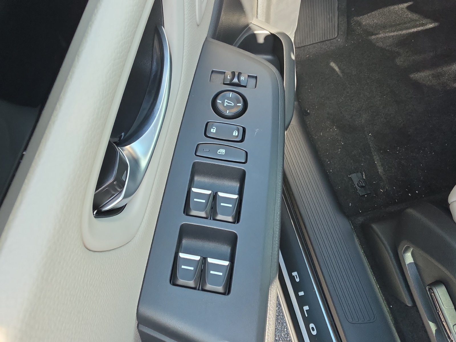 New 2026 Honda Pilot EX-L image 14