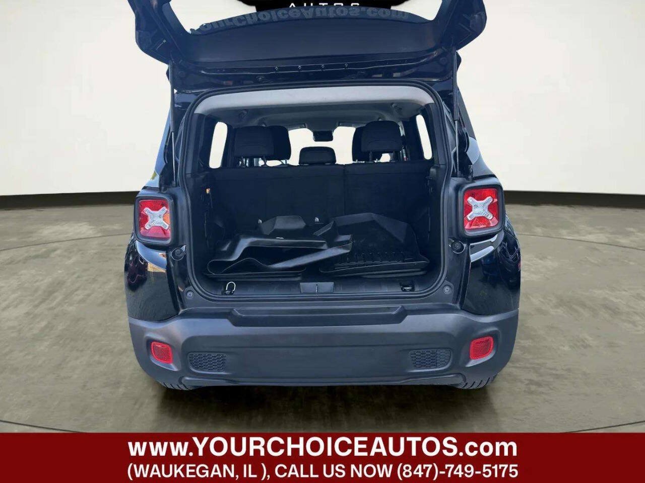 Used 2022 Jeep Renegade Latitude AWD/4WD image 26