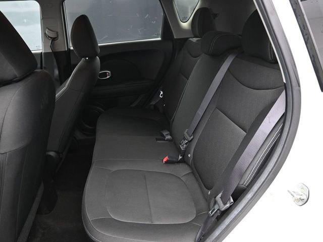 Used 2015 Kia Soul image 31