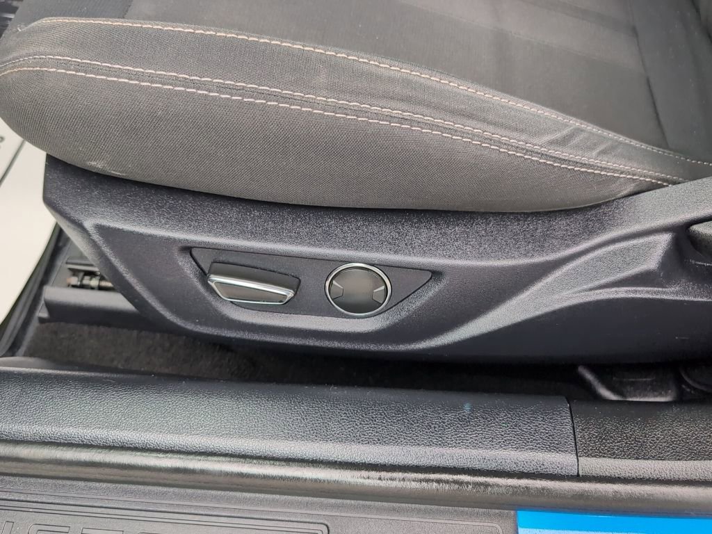 Used 2019 Ford Mustang Coupe w/ Equipment Group 101A RWD image 9