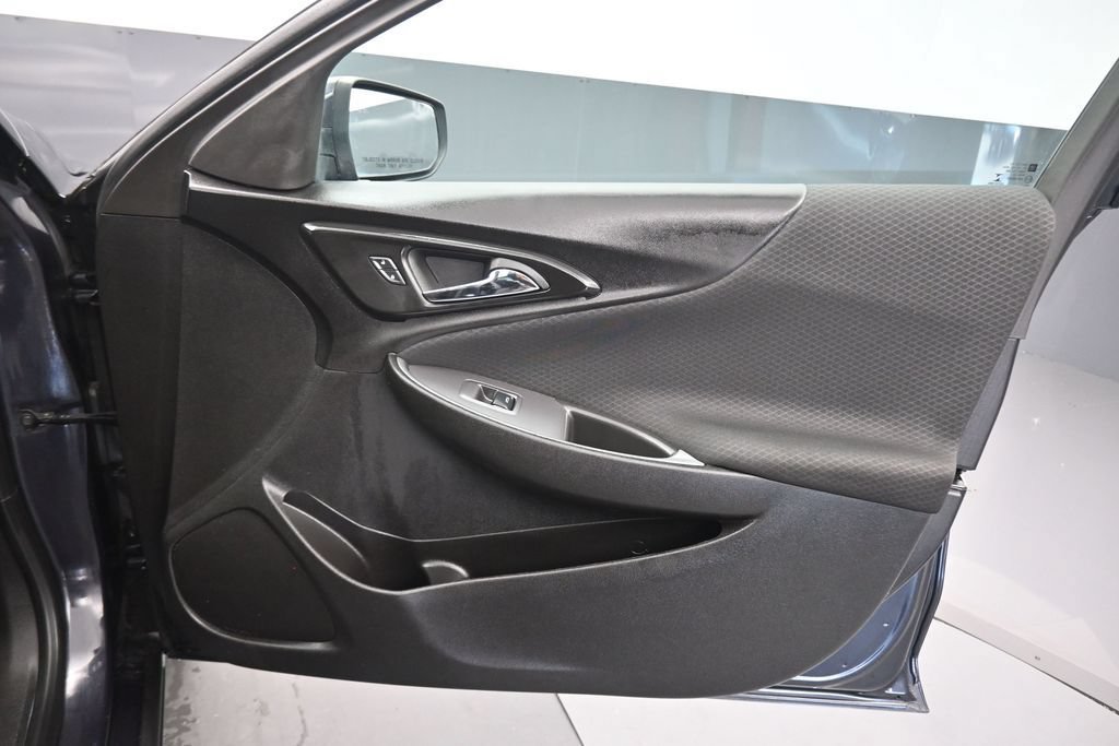 Used 2023 Chevrolet Malibu LT FWD image 36