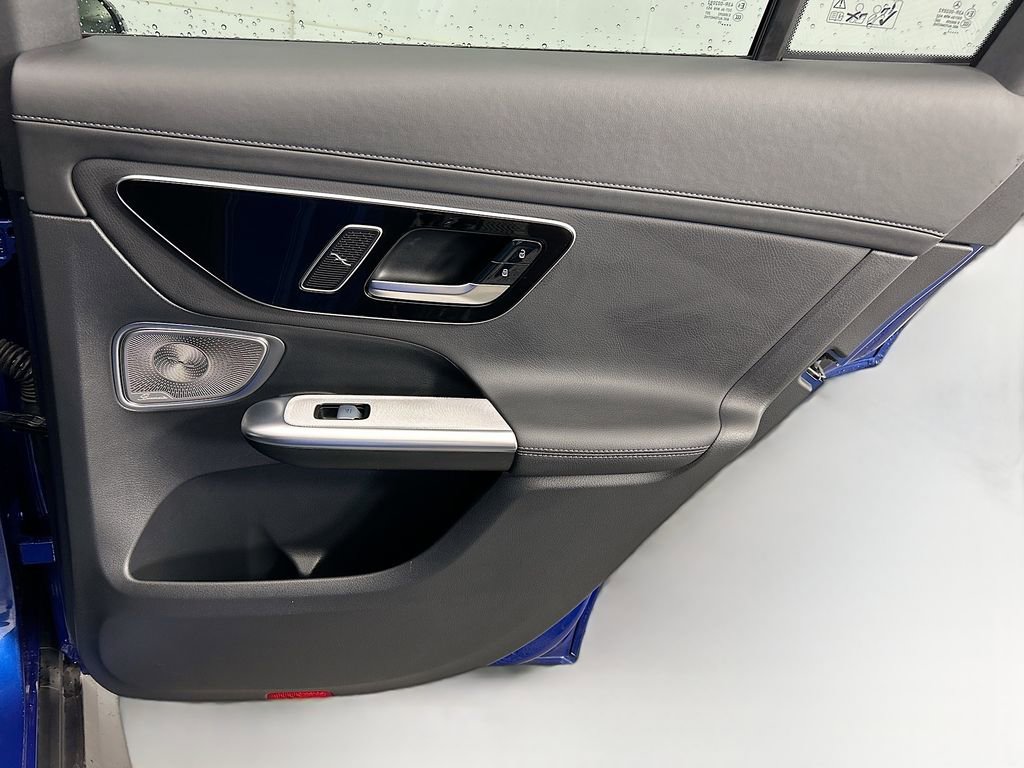 Certified 2025 Mercedes-Benz GLC 300 image 26