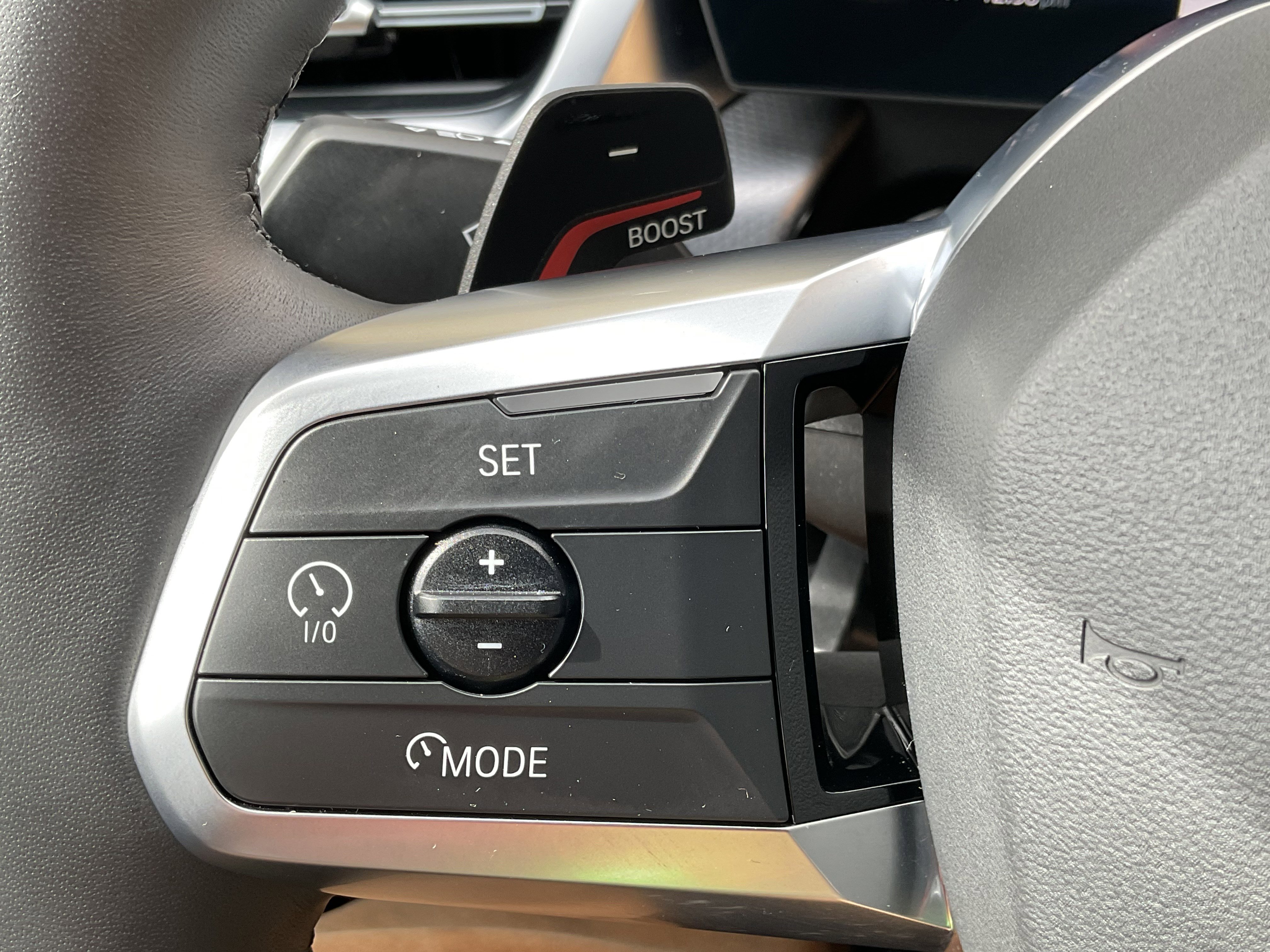 Used 2025 BMW X2 xDrive28i image 32