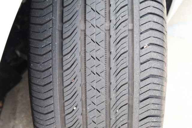 Used 2023 Buick Envision Avenir AWD/4WD image 11