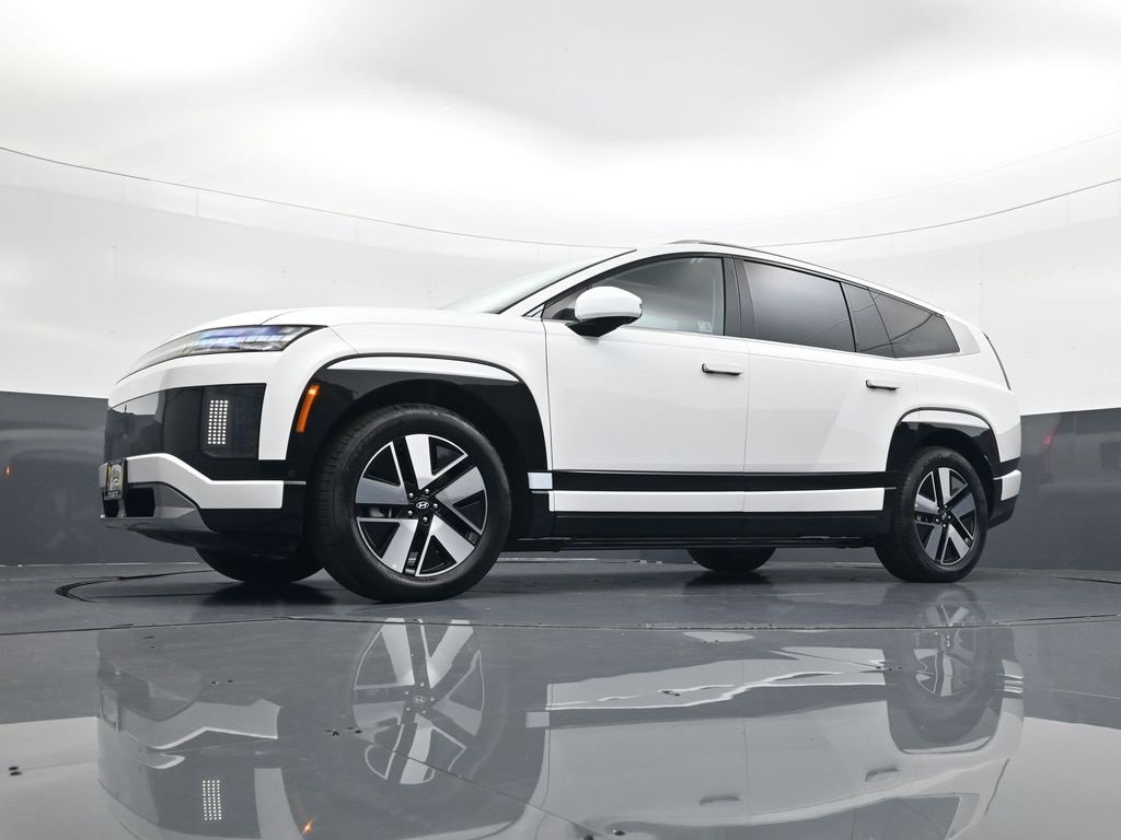 New 2026 Hyundai Ioniq 9 SEL image 21